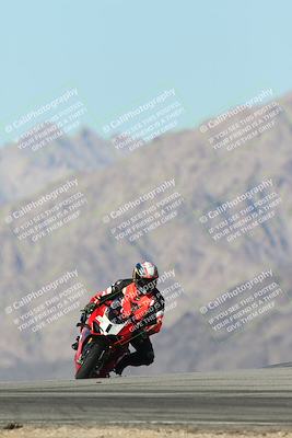 media/Dec-04-2025-Racers Edge (Thu) [[5ebc9f124d]]/3-B Group/6-Session 4 (Turn 9)/